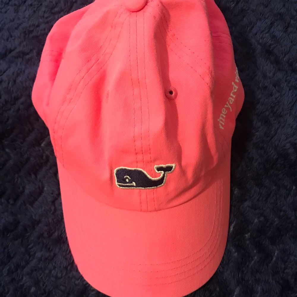 Hot pink vineyard vines hat
